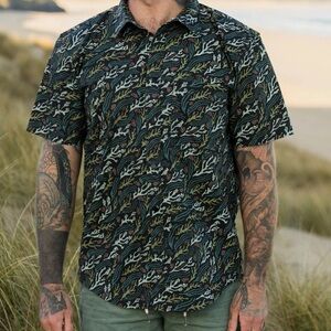 Passenger Way Ripstop Short Sleeve Shirt in Ocean Current Black SZ M